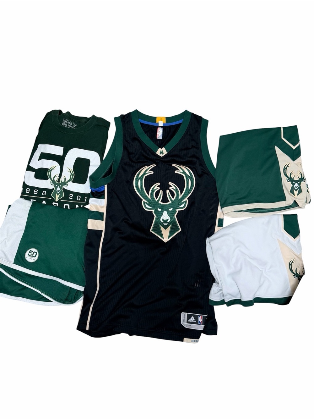 5 pieces Milwaukee Bucks lot of jersey tee basketball shorts NBA medium & large